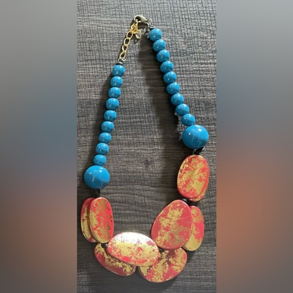 Beaded costume jewelry necklace In Turquoise And Red/gold Beads